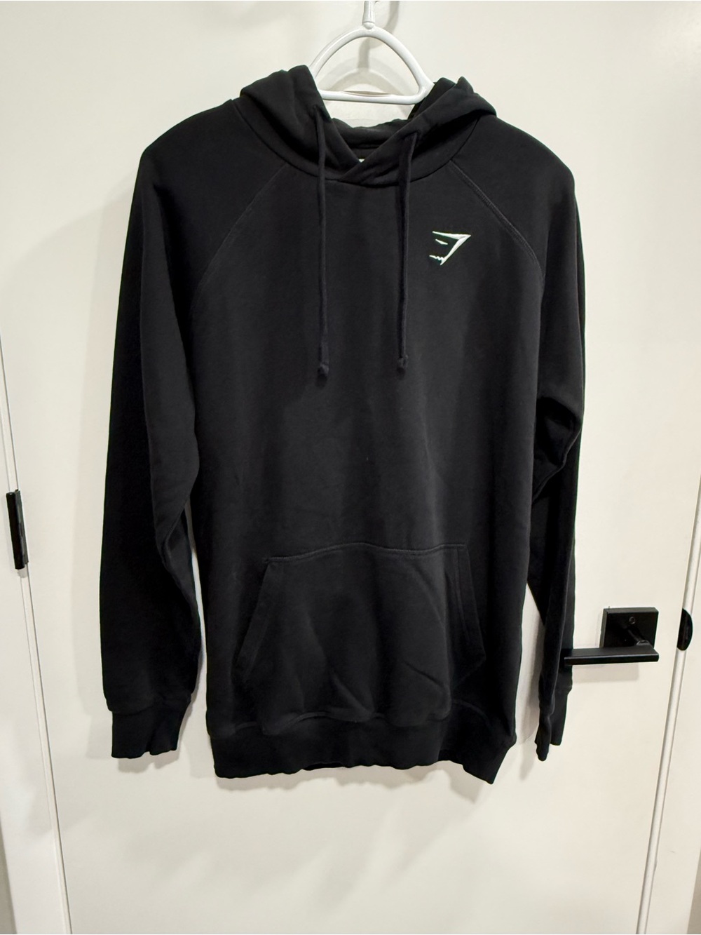 Gymshark Black Pullover Hoodie - Men's Athletic Fleece